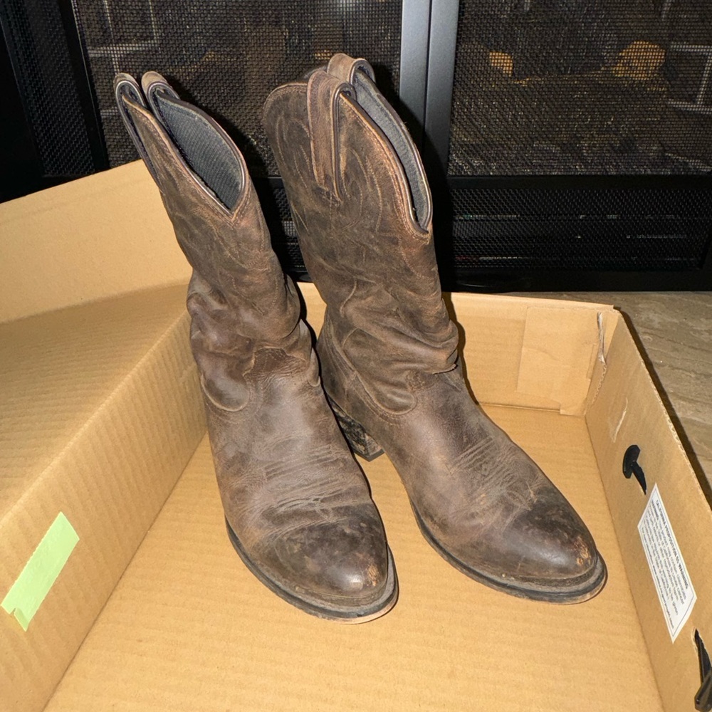 Durango Women's Distressed Tan Slouch Western Boot